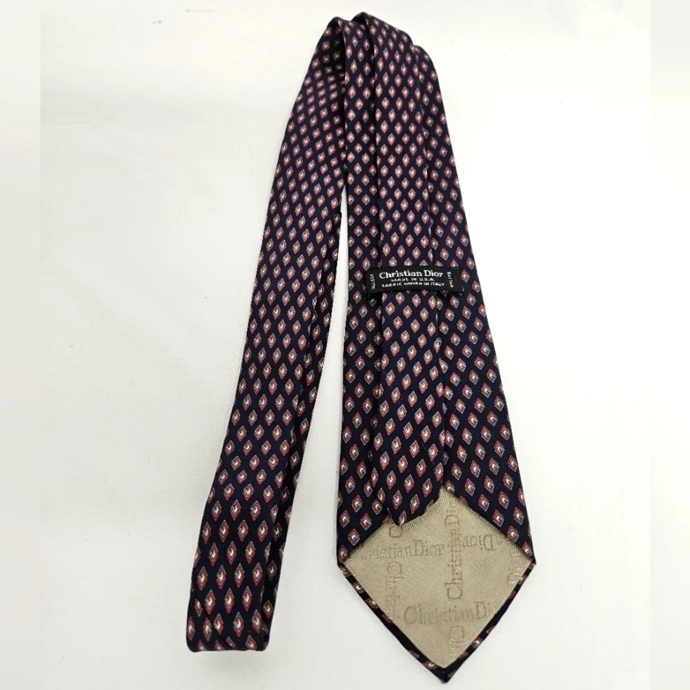 Christian Dior Silk Neckyie in Navy and Red Interlocking Diamond Pattern